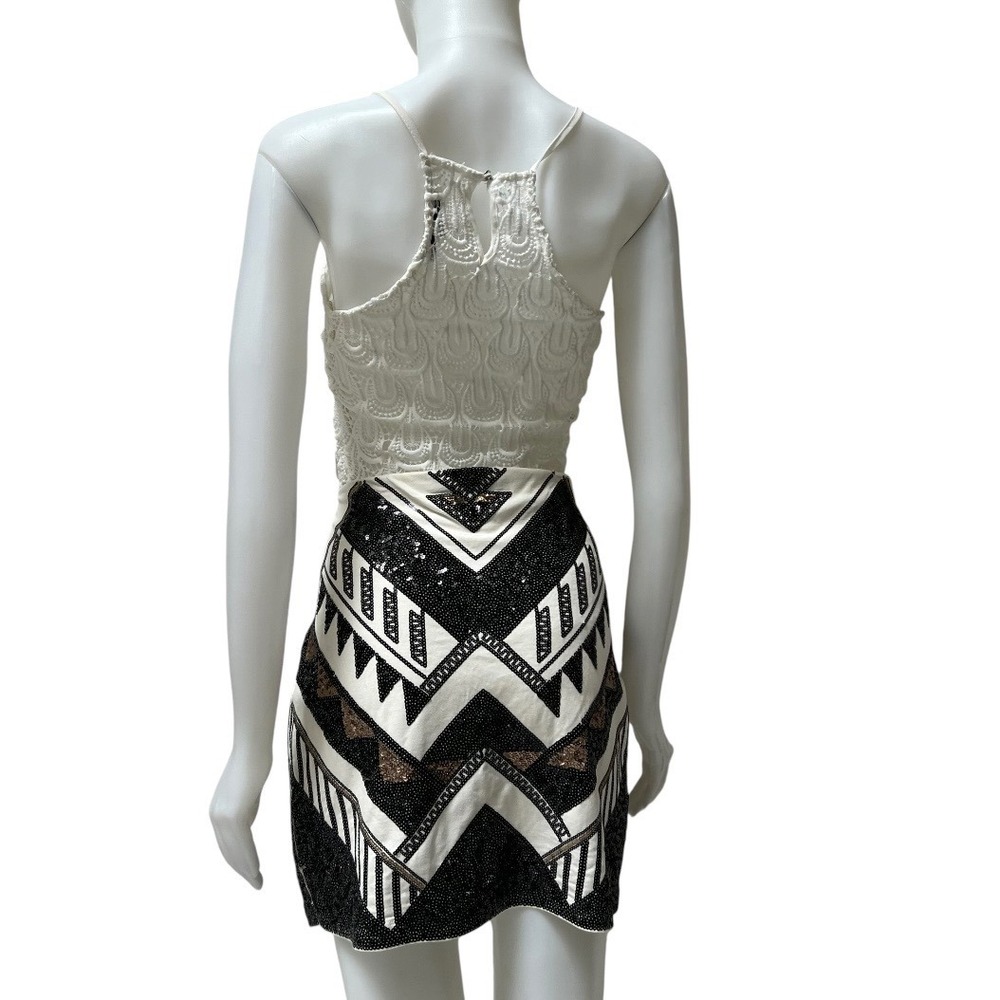 Express Sequin Mini Skirt Black White Aztec Tribal Print Art Deco Size Large - Picture 6 of 16